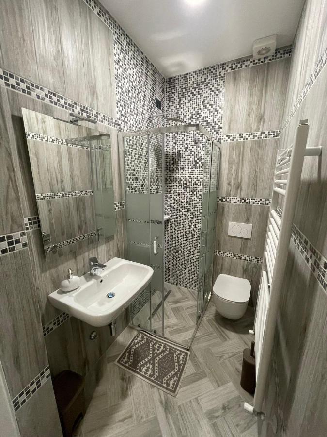 Holiday Rooms โร ภายนอก รูปภาพ